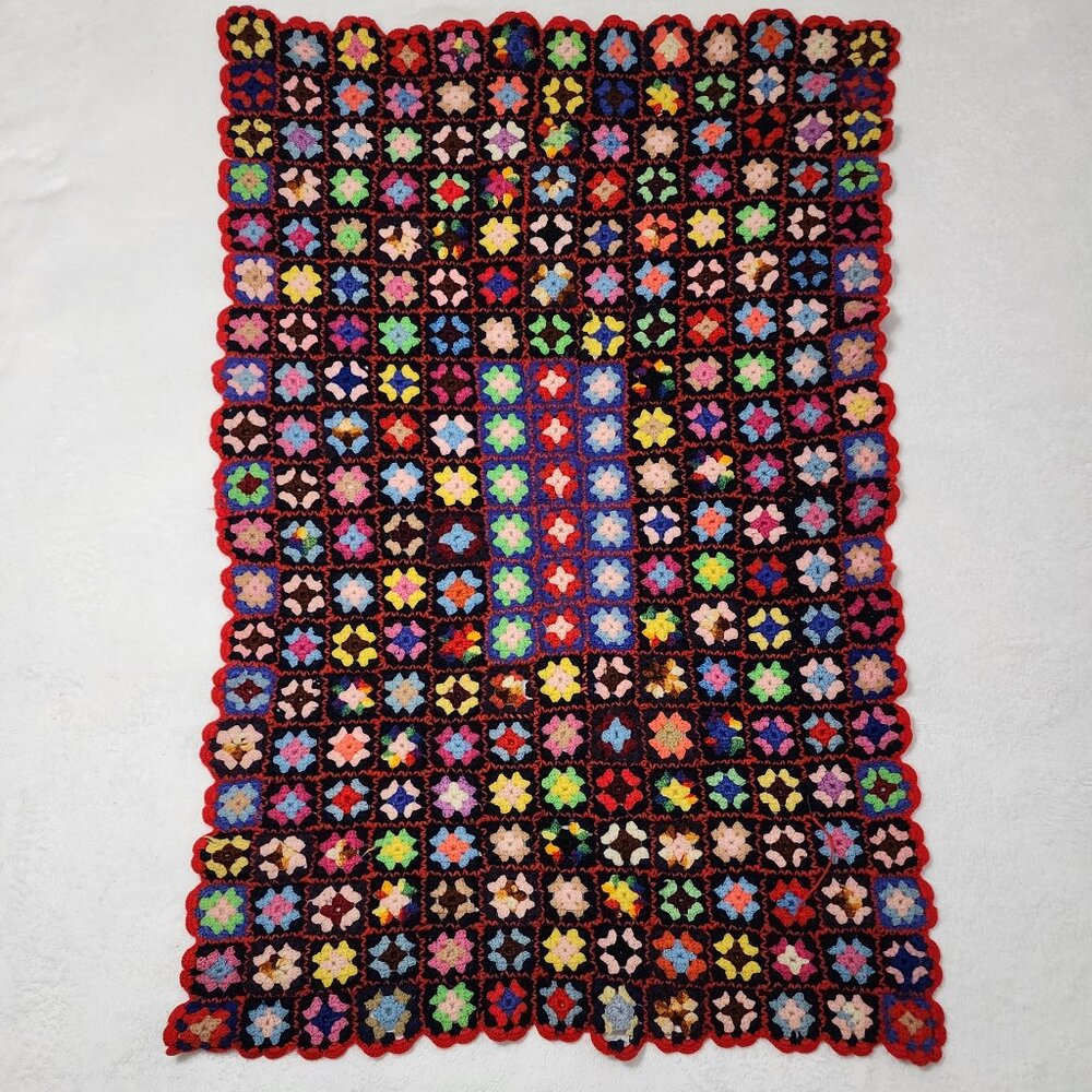Vintage Handmade Crochet Multi-ColoredvFlower Square Afghan Blanket 33" x 50"
